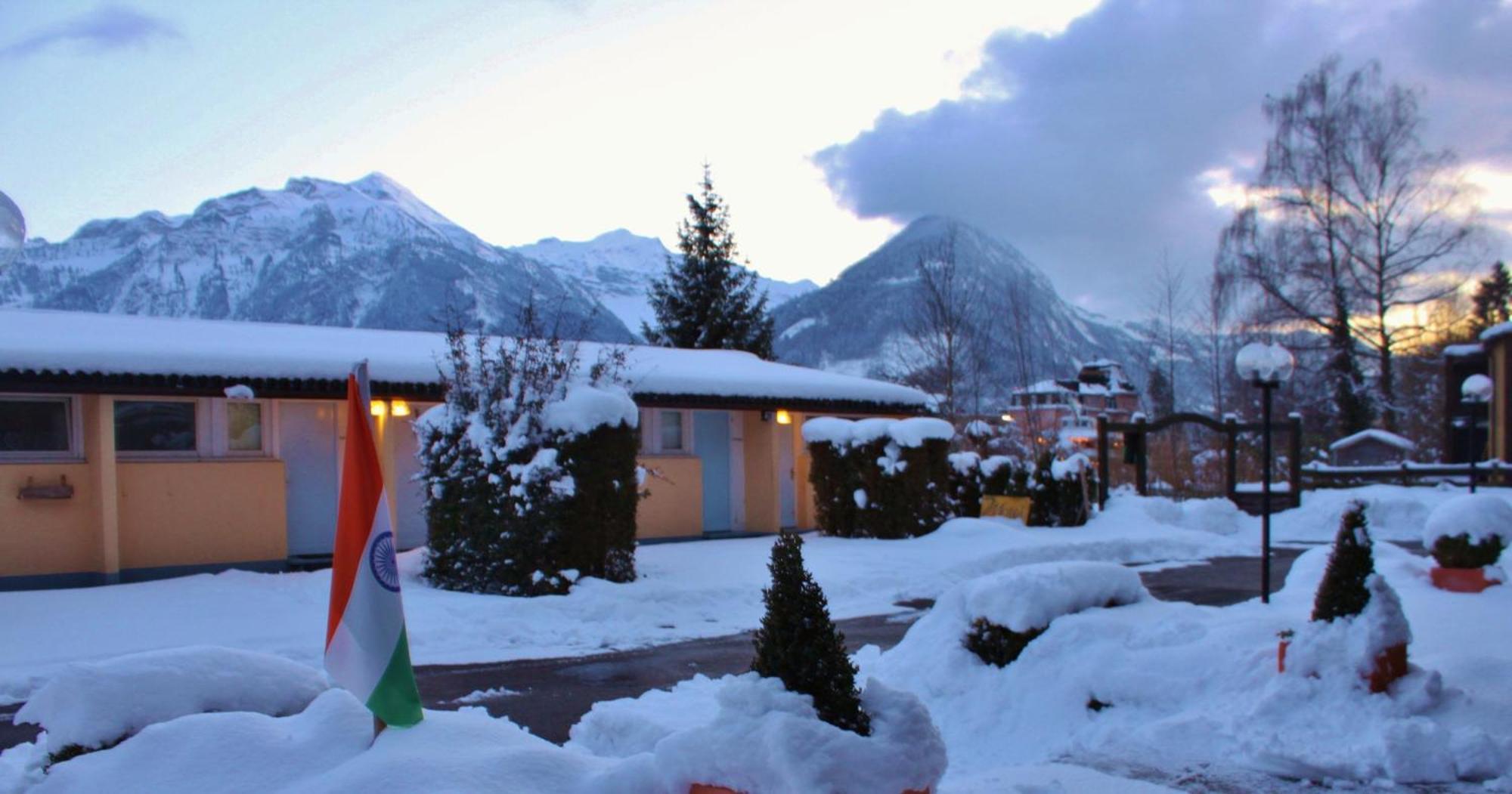 The River Village Interlaken Bagian luar foto