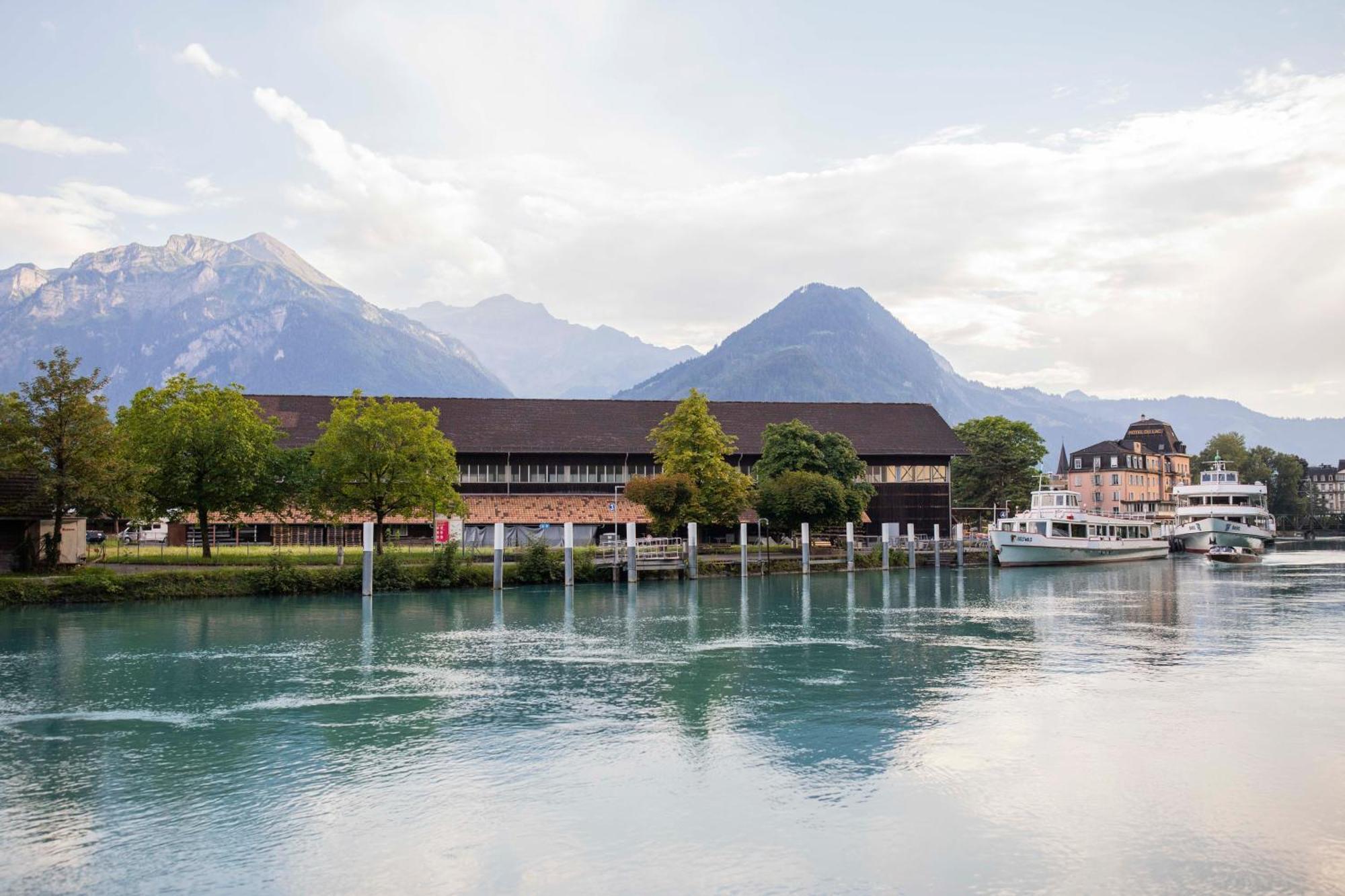 The River Village Interlaken Bagian luar foto