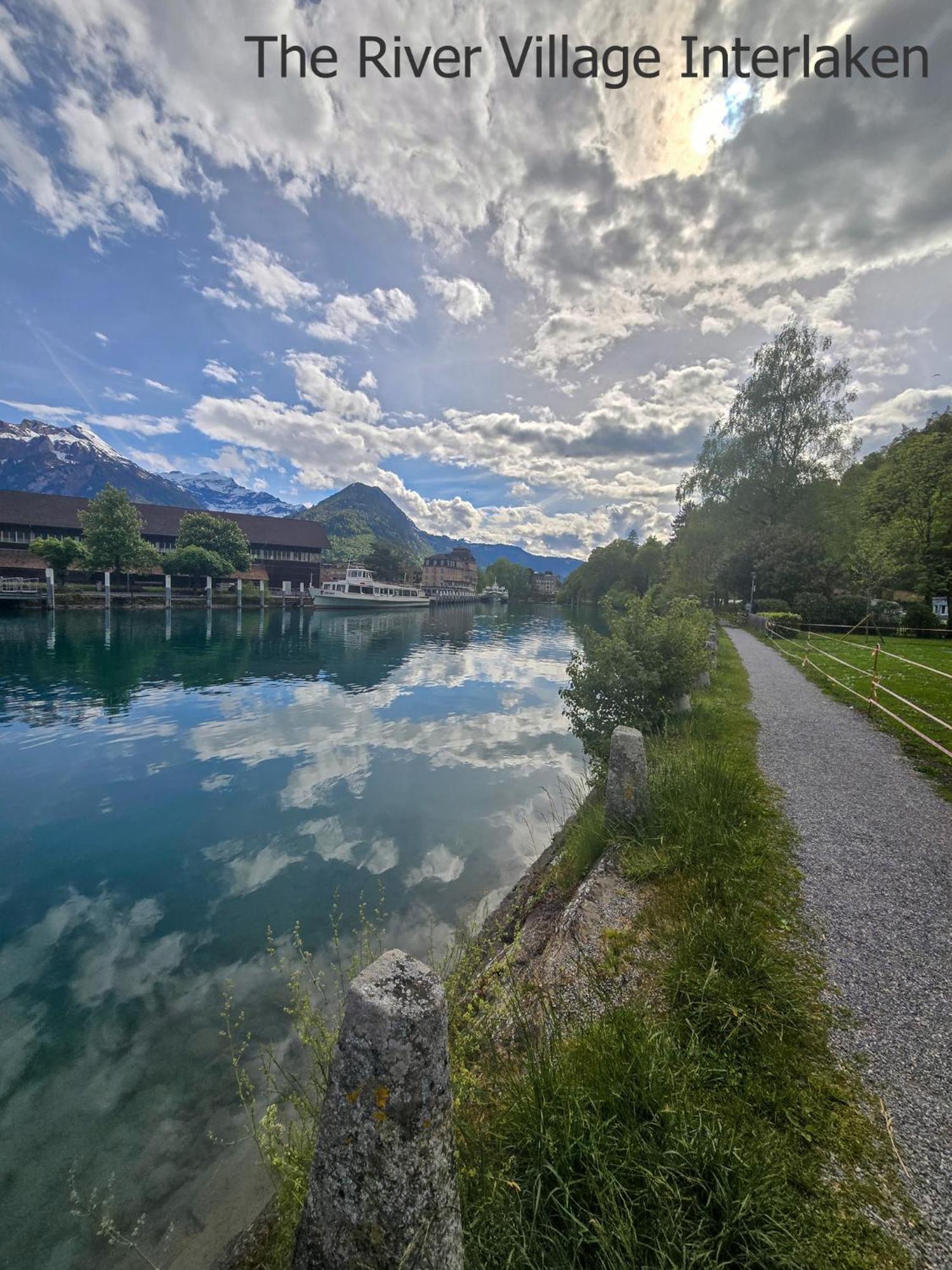 The River Village Interlaken Bagian luar foto