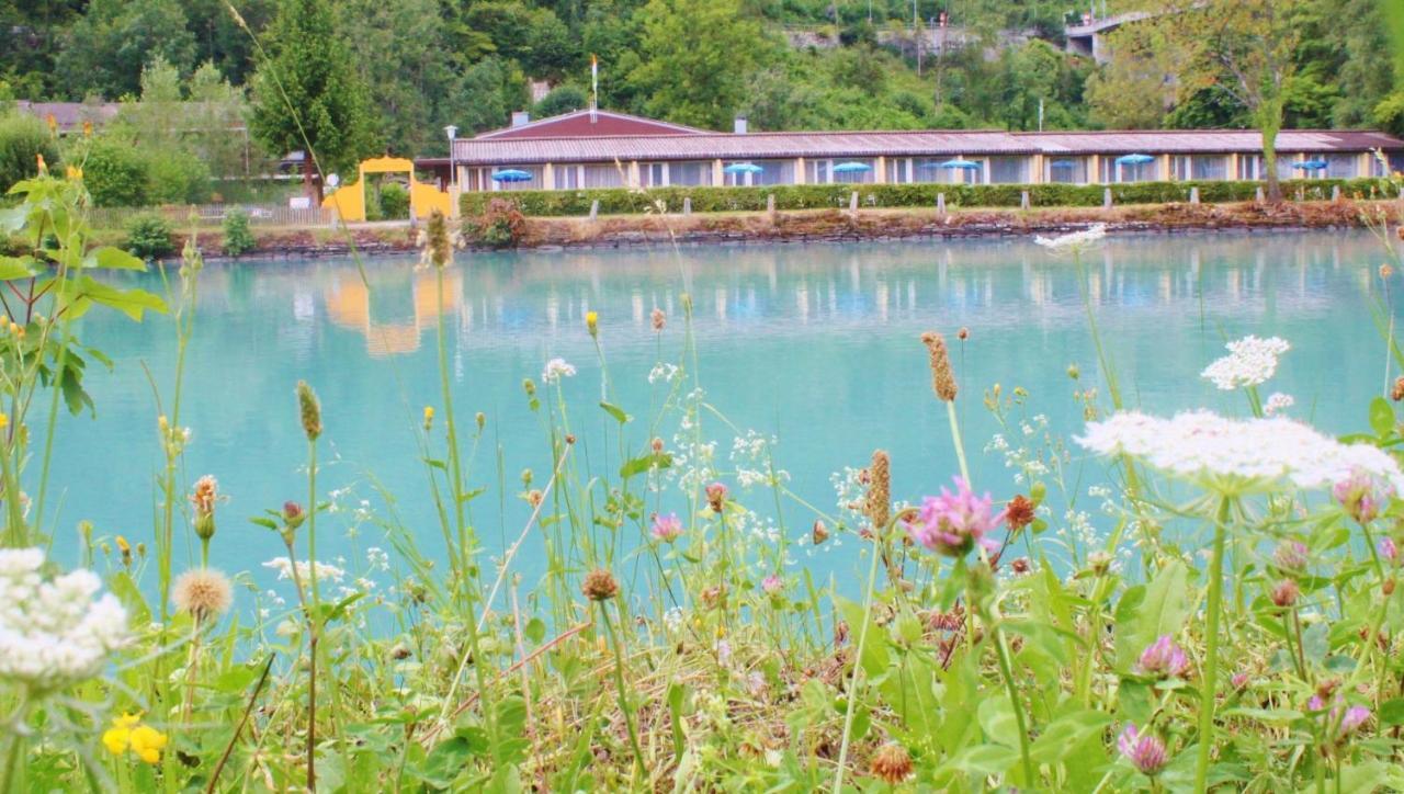 The River Village Interlaken Ruang foto